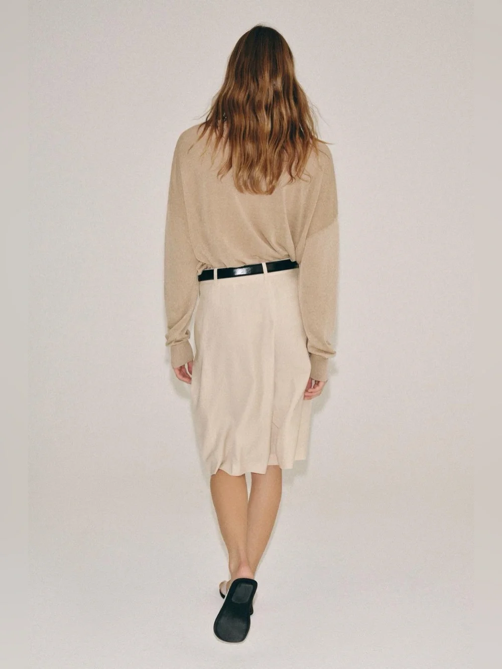 ZARA KNIT | V-Neck Lightweight Knit Sweater in Camel/Tan - Picture 2 of 10
